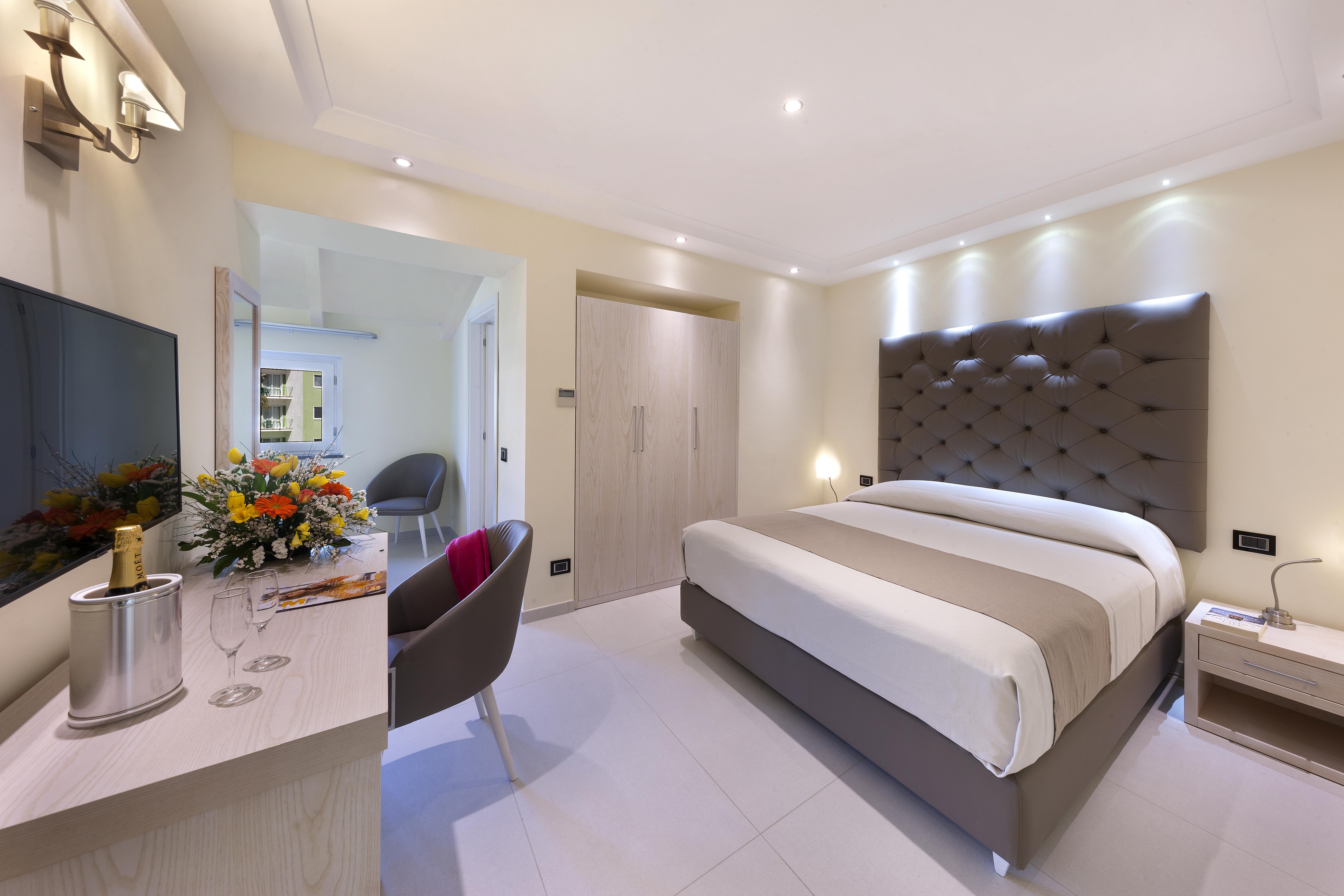 Palazzo Tritone & Abagnale Bed and Breakfast Sorrento Buitenkant foto