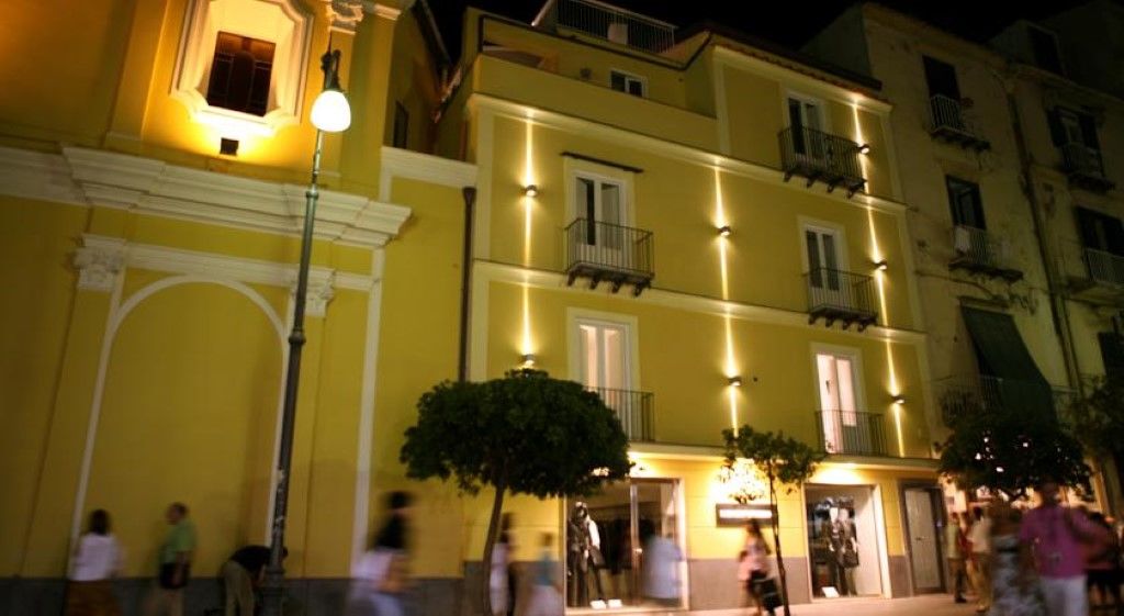 Palazzo Tritone & Abagnale Bed and Breakfast Sorrento Buitenkant foto