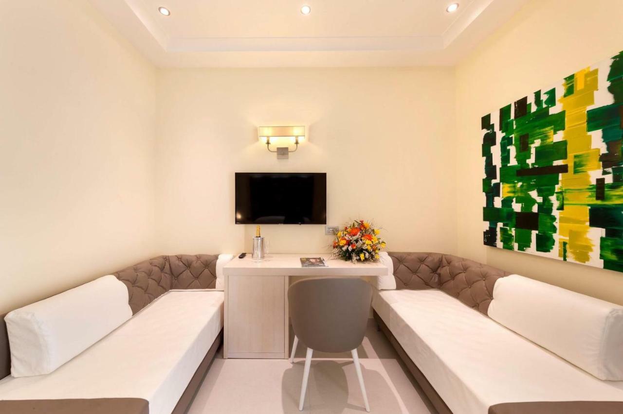 Palazzo Tritone & Abagnale Bed and Breakfast Sorrento Buitenkant foto